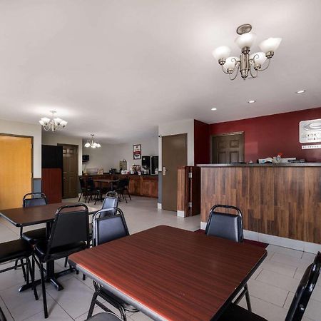 Econo Lodge Inn & Suites Canandaigua Zewnętrze zdjęcie