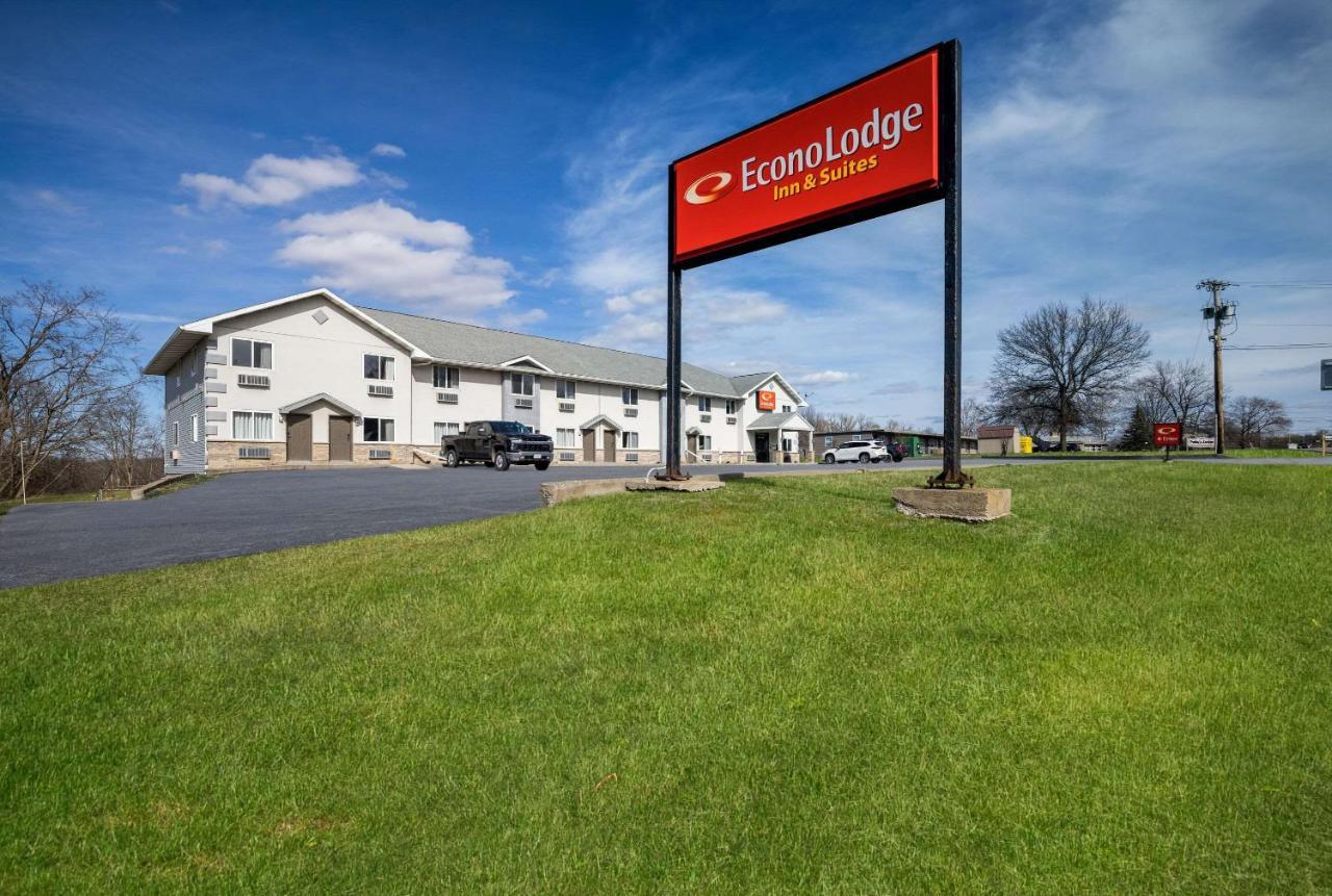 Econo Lodge Inn & Suites Canandaigua Zewnętrze zdjęcie