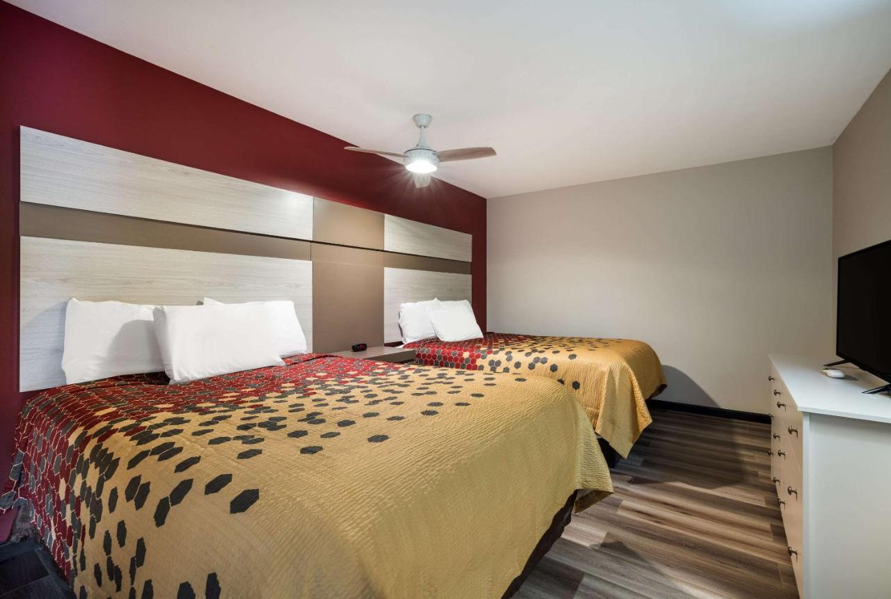 Econo Lodge Inn & Suites Canandaigua Zewnętrze zdjęcie