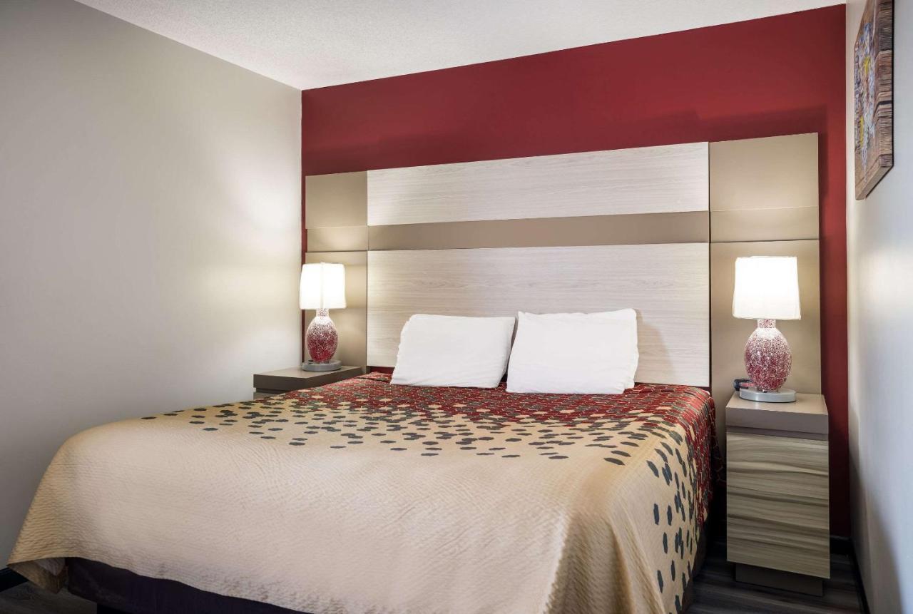 Econo Lodge Inn & Suites Canandaigua Zewnętrze zdjęcie