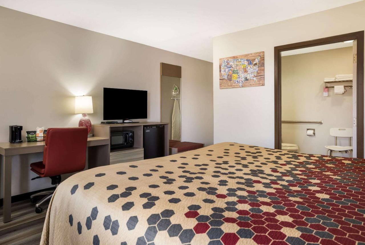 Econo Lodge Inn & Suites Canandaigua Zewnętrze zdjęcie