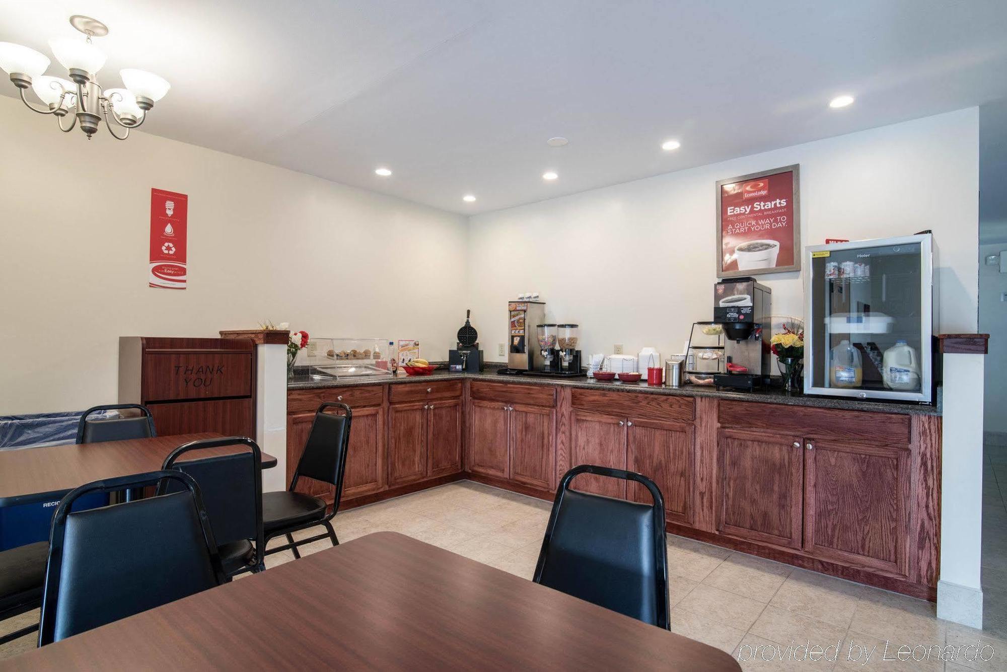 Econo Lodge Inn & Suites Canandaigua Zewnętrze zdjęcie
