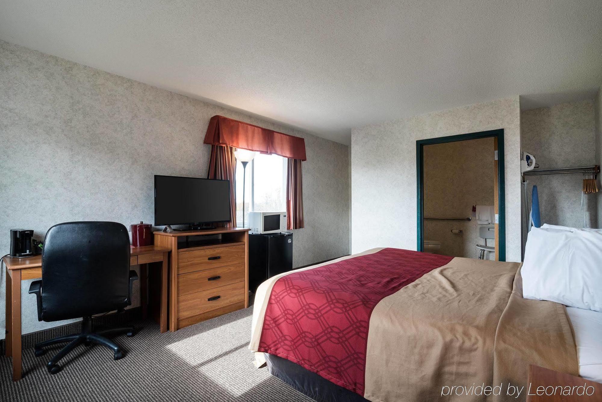Econo Lodge Inn & Suites Canandaigua Zewnętrze zdjęcie