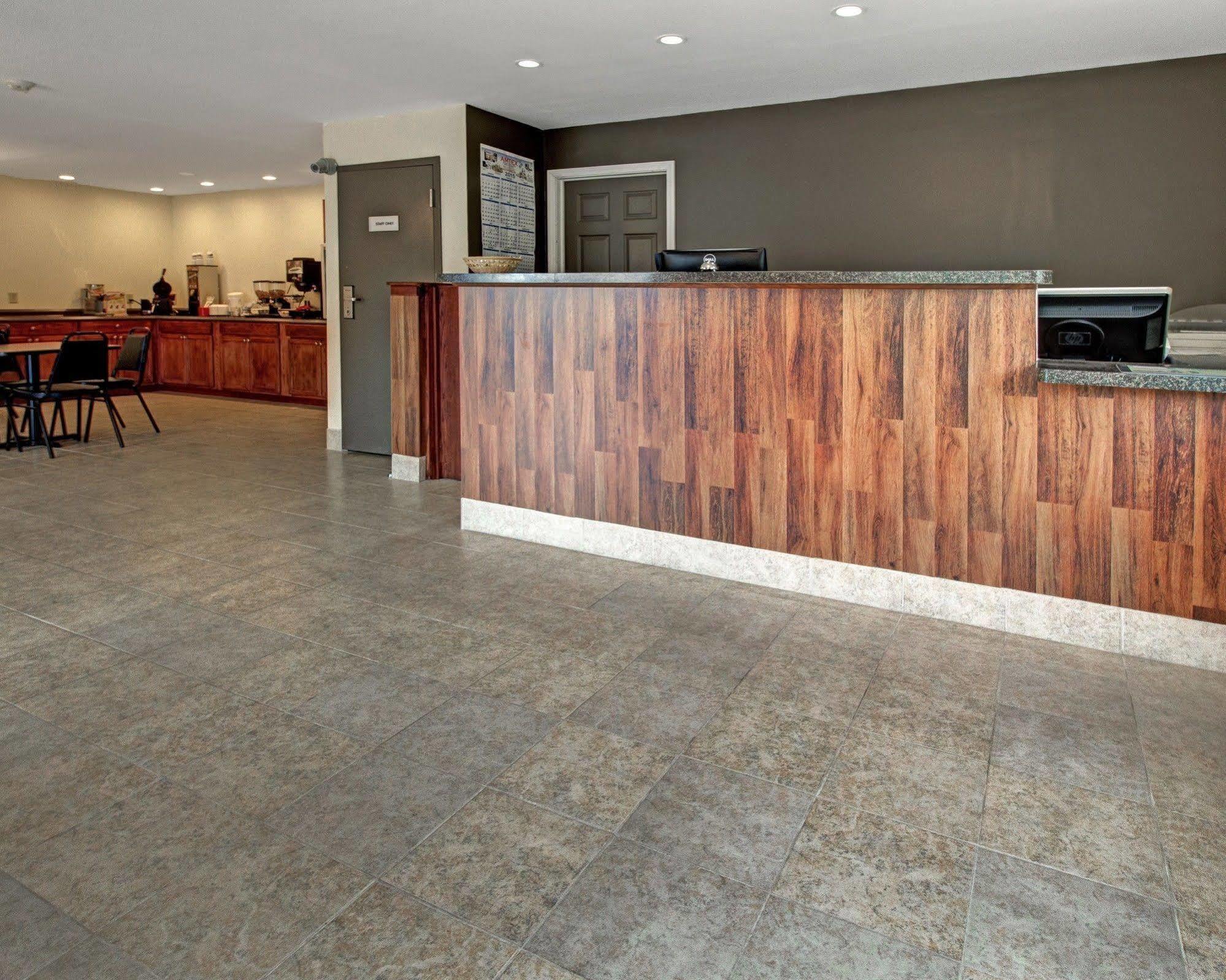 Econo Lodge Inn & Suites Canandaigua Zewnętrze zdjęcie
